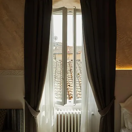 Leone X Affittacamere Firenze